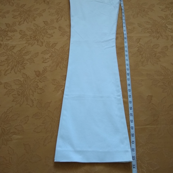 New 🎀 CACHE white flare jeans - Picture 8 of 10